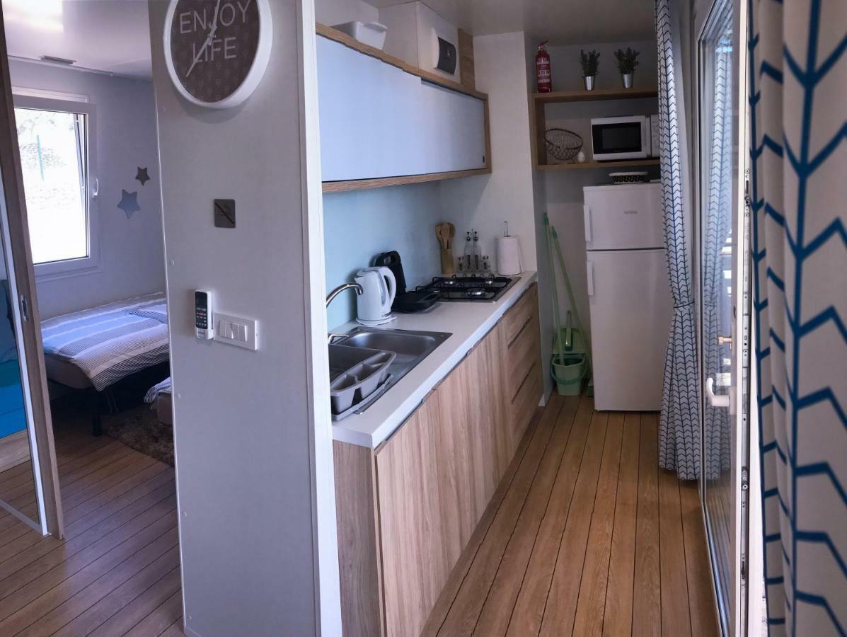 M&L Mobile Home Jezera Exterior foto